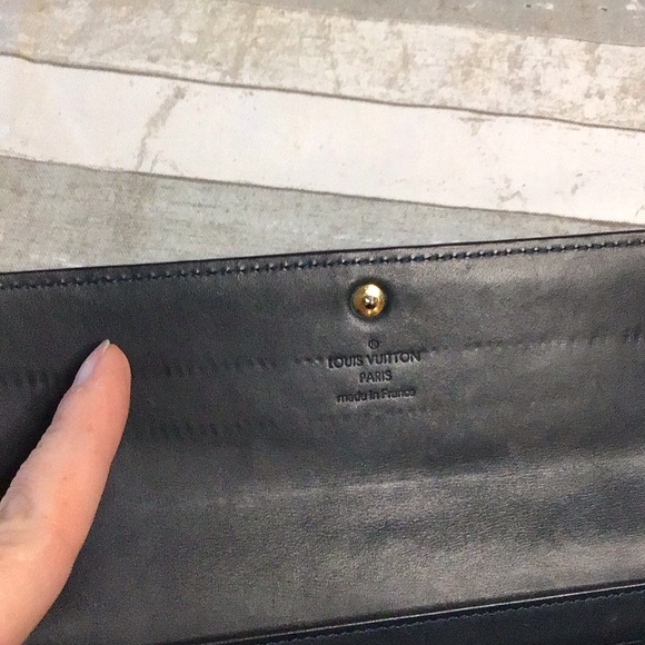 Louis Vuitton Dark Green Patent Wallet - Picture 7 of 16